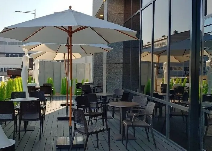 Louis Hamilton West Hotel Busan