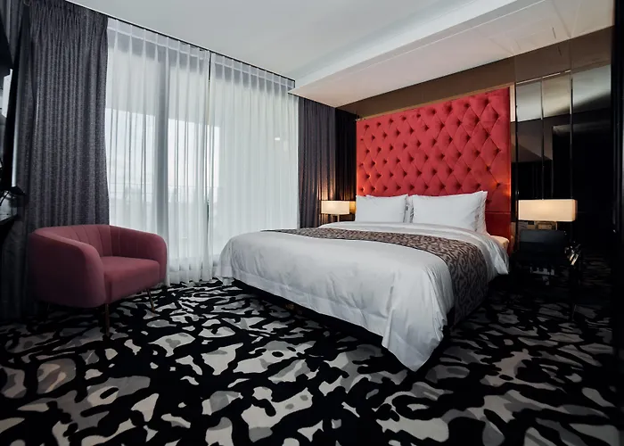 Hotel Louis Hamilton West 2*