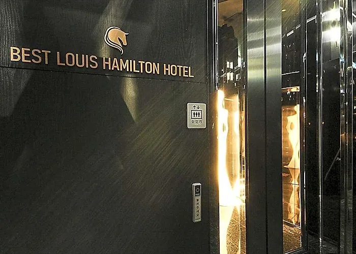 Louis Hamilton West 2* Busan