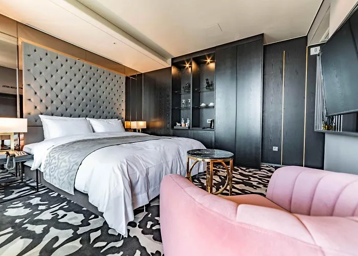 Hotel Louis Hamilton West 2*